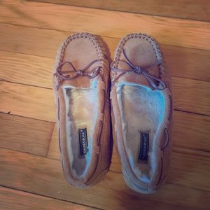 Women’s moccasins